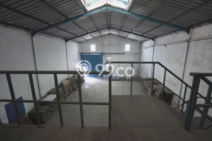 Gudang untuk Disewa di Pusat Tangerang Luas Bangunan 580m2 Gudang untuk Disewa di Pusat Tangerang Luas Bangunan 580m2