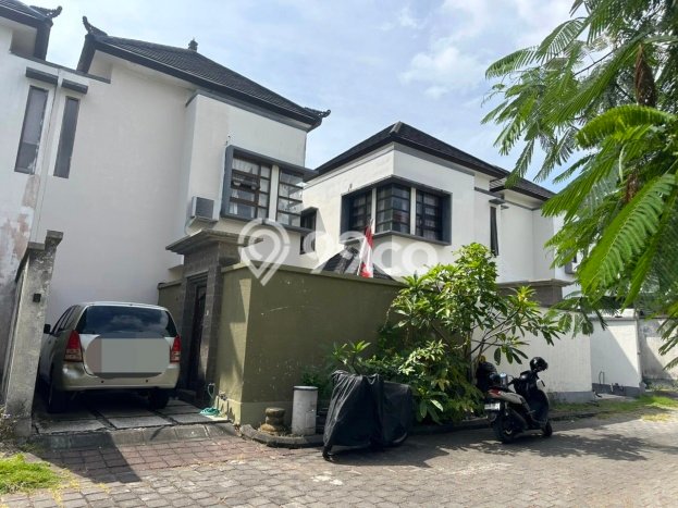 Rumah Luas Asri 3 KT Siap Pakai di Benoa Badung Rumah Luas Asri 3 KT Siap Pakai di Benoa Badung