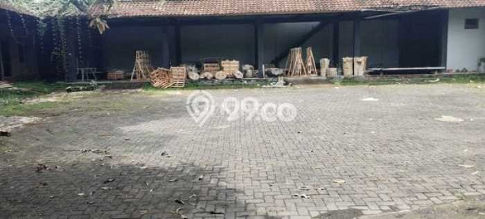 Unit Gudang Dijual di Gianyar Gianyar Luas Bangunan 600m2 Unit Gudang Dijual di Gianyar Gianyar Luas Bangunan 600m2