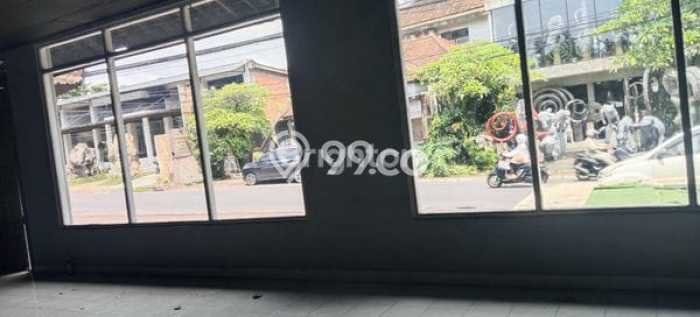Unit Gudang Dijual di Gianyar Gianyar Luas Bangunan 600m2 Unit Gudang Dijual di Gianyar Gianyar Luas Bangunan 600m2