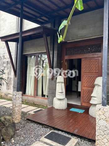Vila Kawasan , Area 350m2m², Lokasi Premium Vila Kawasan , Area 350m2m², Lokasi Premium
