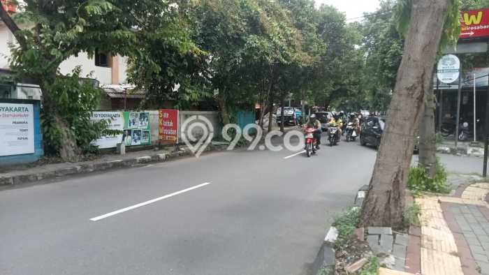 Disewakan Ruko di Kawasan Ramai Bantul Luas 210m2 Disewakan Ruko di Kawasan Ramai Bantul Luas 210m2