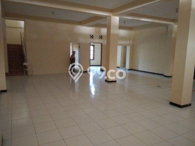 Ruko disewakan lokasi strategis Umbulharjo Yogyakarta 450m2 Ruko disewakan lokasi strategis Umbulharjo Yogyakarta 450m2