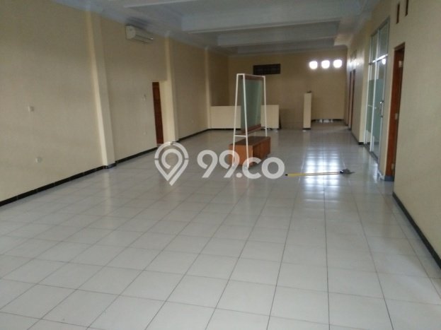 Ruko disewakan lokasi strategis Umbulharjo Yogyakarta 450m2 Ruko disewakan lokasi strategis Umbulharjo Yogyakarta 450m2