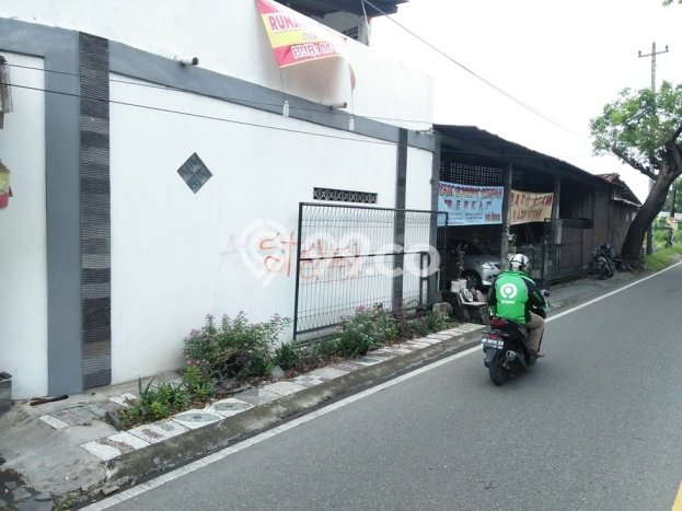 For Sale Rumah 4 Kamar Lokasi Ideal Nyaman dan Strategis di Banguntapan For Sale Rumah 4 Kamar Lokasi Ideal Nyaman dan Strategis di Banguntapan