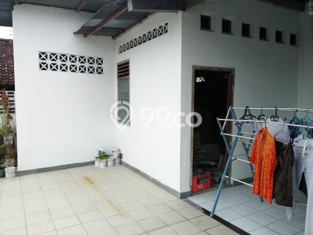 For Sale Rumah 4 Kamar Lokasi Ideal Nyaman dan Strategis di Banguntapan For Sale Rumah 4 Kamar Lokasi Ideal Nyaman dan Strategis di Banguntapan
