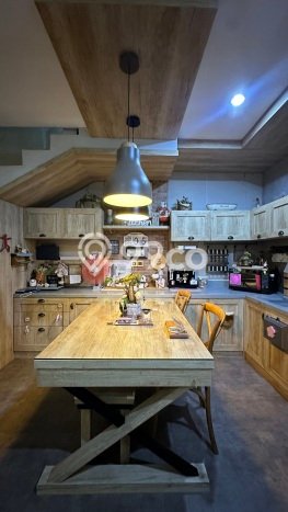 Dijual Rumah Luas Elegan Dengan View Eksklusif di Gading Serpong, Tangerang Dijual Rumah Luas Elegan Dengan View Eksklusif di Gading Serpong, Tangerang