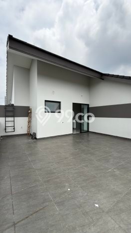 Rumah Mewah Siap Huni LT 307m2 di BSD, Tangerang Selatan Rumah Mewah Siap Huni LT 307m2 di BSD, Tangerang Selatan