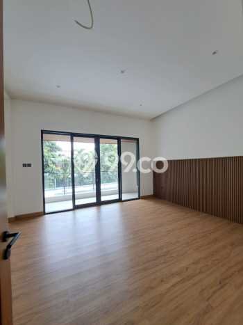 Rumah Eksklusif Siap Huni LT 180m2 di BSD, Tangerang Selatan Rumah Eksklusif Siap Huni LT 180m2 di BSD, Tangerang Selatan