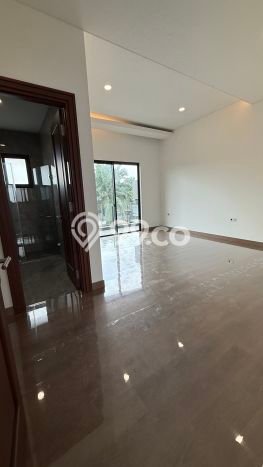 Rumah Mewah Siap Huni LT 307m2 di BSD, Tangerang Selatan Rumah Mewah Siap Huni LT 307m2 di BSD, Tangerang Selatan