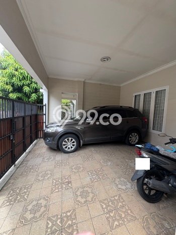 Dijual Rumah 4 Kamar Lokasi Strategis Nyaman dan Strategis di BSD Dijual Rumah 4 Kamar Lokasi Strategis Nyaman dan Strategis di BSD