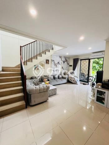 Jual Rumah Luas Megah Dengan View Cantik di Gading Serpong, Tangerang Jual Rumah Luas Megah Dengan View Cantik di Gading Serpong, Tangerang
