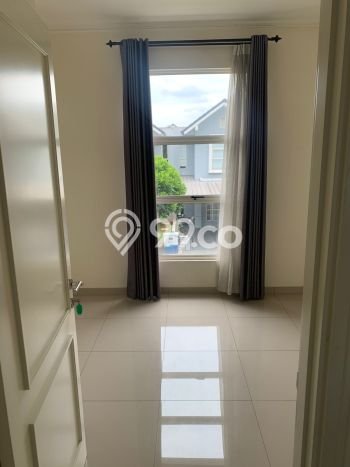 Rumah Luas Asri 3 KT Siap Huni di Suvarna Sutera Tangerang Rumah Luas Asri 3 KT Siap Huni di Suvarna Sutera Tangerang