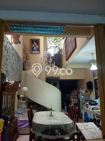 Siap Huni Hunian Elit 5 Kamar di Kebayoran Baru Dekat ke Mana Pun Siap Huni Hunian Elit 5 Kamar di Kebayoran Baru Dekat ke Mana Pun