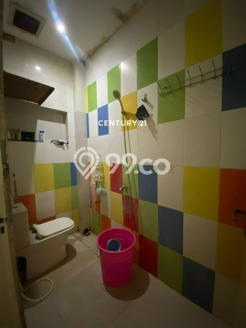 Rumah Luas Asri 4 KT Siap Huni di Bintaro Tangerang Selatan Rumah Luas Asri 4 KT Siap Huni di Bintaro Tangerang Selatan