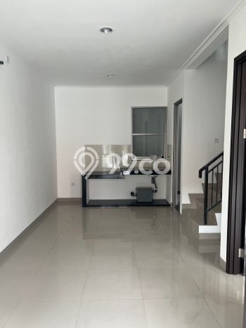 Disewakan! Rumah 3 Kamar Tidur &
3 Kamar Mandi di Pantai Indah Kapuk, Jakarta Utara Disewakan! Rumah 3 Kamar Tidur &
3 Kamar Mandi di Pantai Indah Kapuk, Jakarta Utara