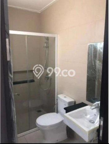 Disewakan! Rumah 3 Kamar Tidur &
2 Kamar Mandi di Pantai Indah Kapuk, Jakarta Utara Disewakan! Rumah 3 Kamar Tidur &
2 Kamar Mandi di Pantai Indah Kapuk, Jakarta Utara
