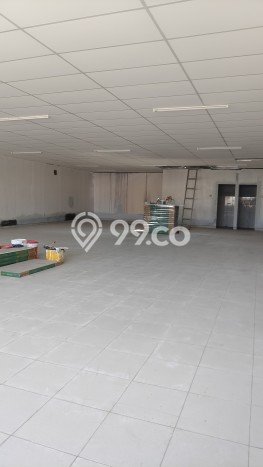 Ruko For Rent Kawasan , Luas 200m2m², Jalan Utama, Akses Mudah Ruko For Rent Kawasan , Luas 200m2m², Jalan Utama, Akses Mudah