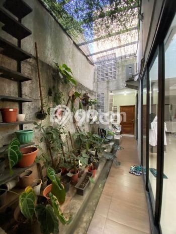 DIJUAL CEPAT! Rumah di Pamulang, Tangerang Selatan, LT 160m2m² LB 200m2m² HARGA NEGO! DIJUAL CEPAT! Rumah di Pamulang, Tangerang Selatan, LT 160m2m² LB 200m2m² HARGA NEGO!