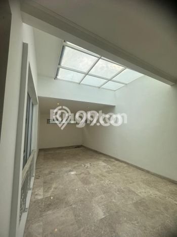 Jual Rumah Luas Elegan Dengan View Eksklusif di BSD City, Tangerang Jual Rumah Luas Elegan Dengan View Eksklusif di BSD City, Tangerang