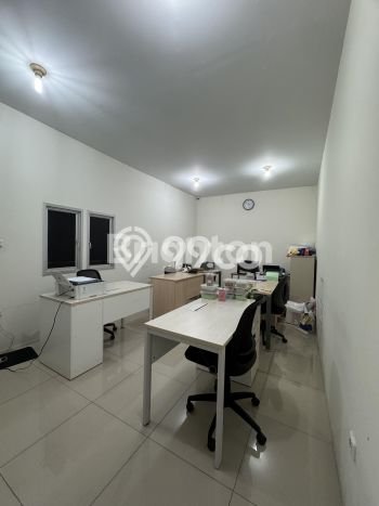 Gudang Dijual Lokasi Stratagis di Serpong Tangerang Selatan Cocok untuk Investasi Gudang Dijual Lokasi Stratagis di Serpong Tangerang Selatan Cocok untuk Investasi
