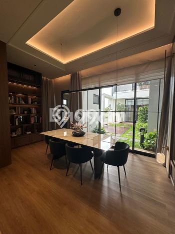 Dijual Rumah Mewah Elegan Dengan View Cantik di BSD, Tangerang Dijual Rumah Mewah Elegan Dengan View Cantik di BSD, Tangerang
