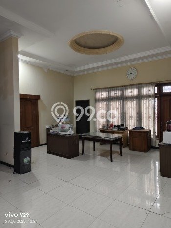 Rumah Elit LB 575m2 Siap Huni Desain Elegan di Dharma Husada, Surabaya Rumah Elit LB 575m2 Siap Huni Desain Elegan di Dharma Husada, Surabaya