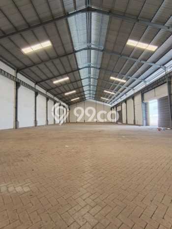 KAWASAN KOMERSIAL! Gudang Disewakan Kawasan Benowo, Luas 3400m2m², Lokasi Strategis KAWASAN KOMERSIAL! Gudang Disewakan Kawasan Benowo, Luas 3400m2m², Lokasi Strategis