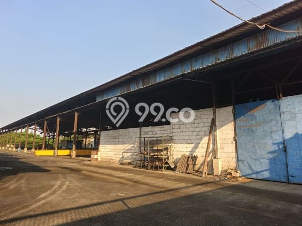 KEUNTUNGAN BERLIPAT! Pabrik Kawasan Wringinanom, Luas 15000m2m², Lokasi Mainroad KEUNTUNGAN BERLIPAT! Pabrik Kawasan Wringinanom, Luas 15000m2m², Lokasi Mainroad