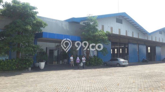 Gudang Kawasan Komersial di Gresik Kota, Luas 5500m2m², Prospektif Gudang Kawasan Komersial di Gresik Kota, Luas 5500m2m², Prospektif