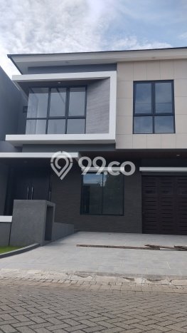 INVESTASI TEPAT! Rumah di Citraland, Luas 210m2m² Bangunan 340m2m² INVESTASI TEPAT! Rumah di Citraland, Luas 210m2m² Bangunan 340m2m²