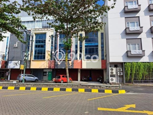 Ruko Premium di Malalayang, Luas 360m2m², Lokasi Jalan Utama Ruko Premium di Malalayang, Luas 360m2m², Lokasi Jalan Utama