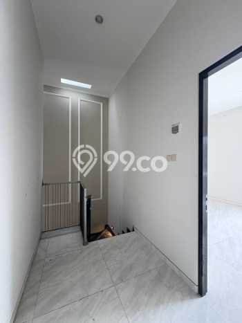 Dijual Cepat Rumah Bagus Siap Huni LB 118m2 di Sukolilo, Surabaya Dijual Cepat Rumah Bagus Siap Huni LB 118m2 di Sukolilo, Surabaya