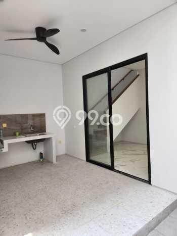 Rumah Modern Minimalis 5 Kamar Bisa Langsung Pindah di Rungkut Rumah Modern Minimalis 5 Kamar Bisa Langsung Pindah di Rungkut