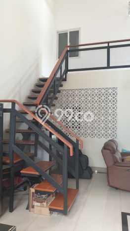 For Sale Rumah 4 Kamar Lokasi Ideal Bagus dan Strategis di Dukuh Pakis For Sale Rumah 4 Kamar Lokasi Ideal Bagus dan Strategis di Dukuh Pakis