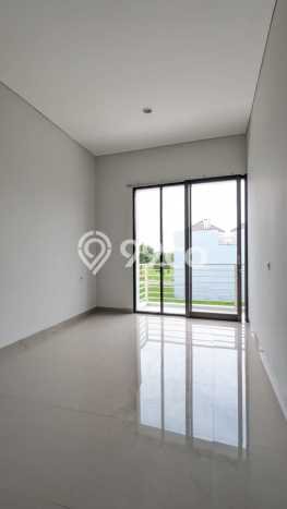 Rumah Luas Asri 3 KT Siap Huni di Pakuwon City Surabaya Rumah Luas Asri 3 KT Siap Huni di Pakuwon City Surabaya