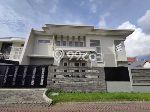 Rumah Elit LB 575m2 Siap Huni Desain Elegan di Citraland, Surabaya Rumah Elit LB 575m2 Siap Huni Desain Elegan di Citraland, Surabaya