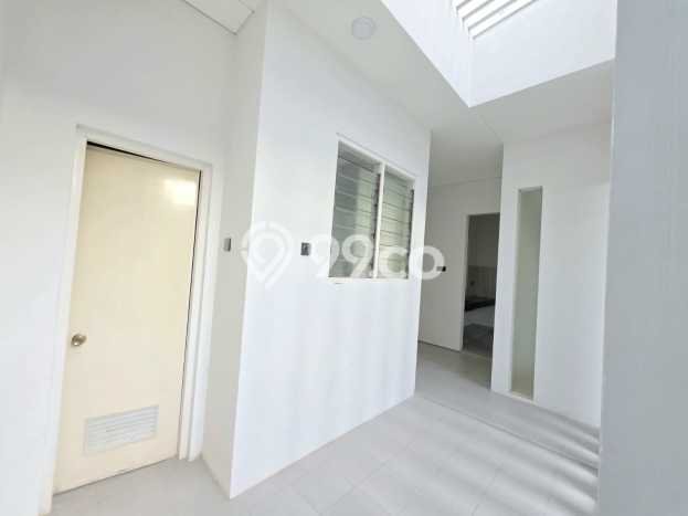 Hunian Mewah Dijual LT 240m2 di Wiyung, Surabaya Hunian Mewah Dijual LT 240m2 di Wiyung, Surabaya