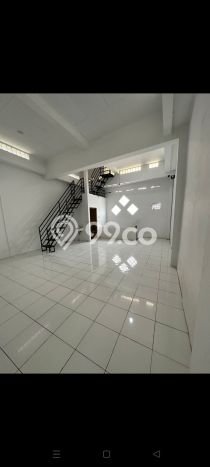 Rumah di Kalideres, 2 KM, Akses Universitas, LT 120m² LB 185m² Rumah di Kalideres, 2 KM, Akses Universitas, LT 120m² LB 185m²
