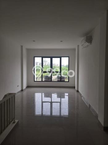 Unit Komersial Disewakan di Jakarta Barat Area Strategis Harga Kompetitif Unit Komersial Disewakan di Jakarta Barat Area Strategis Harga Kompetitif