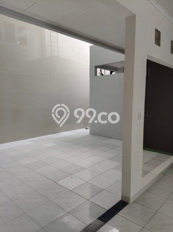 Rumah Bagus Siap Huni Di Taman Surya Luas 160m2 Lokasi Strategis Rumah Bagus Siap Huni Di Taman Surya Luas 160m2 Lokasi Strategis
