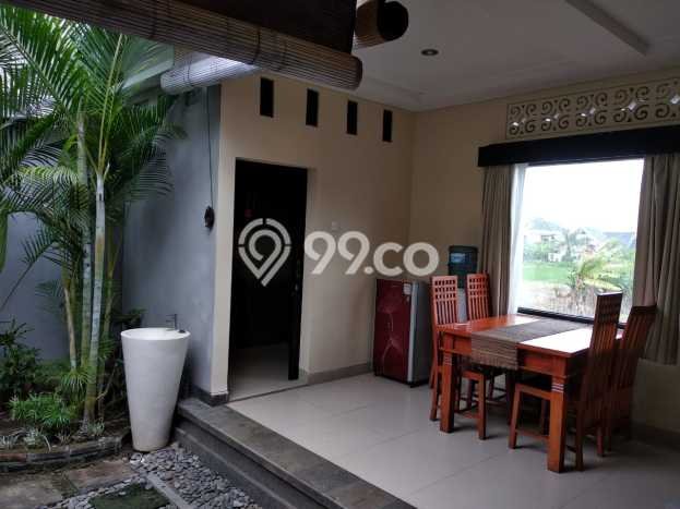 Rumah Elit LB 1000m2 Siap Pakai Desain Elegan di canggu, Badung Rumah Elit LB 1000m2 Siap Pakai Desain Elegan di canggu, Badung