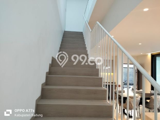 Rumah Mewah LB 350m2 Siap Huni Desain Elegan di Seminyak, Badung Rumah Mewah LB 350m2 Siap Huni Desain Elegan di Seminyak, Badung