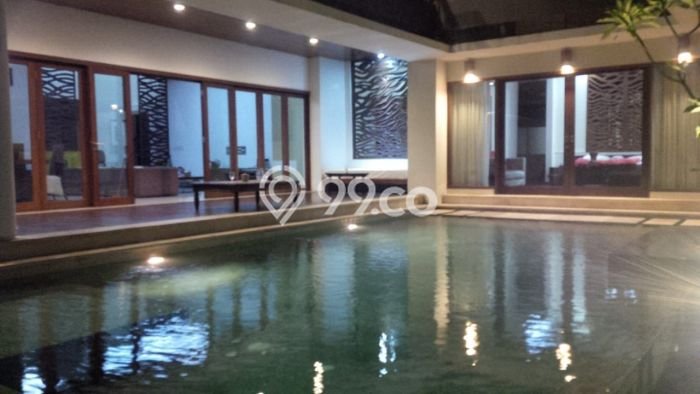 Hunian Mewah LB 631m2 Siap Huni Desain Elegan di Kerobokan, Badung Hunian Mewah LB 631m2 Siap Huni Desain Elegan di Kerobokan, Badung