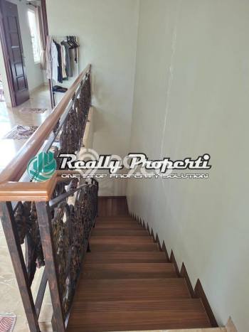 For Sale Hunian Rumah Terawat 5 Kamar di Pondok Gede, Bekasi For Sale Hunian Rumah Terawat 5 Kamar di Pondok Gede, Bekasi