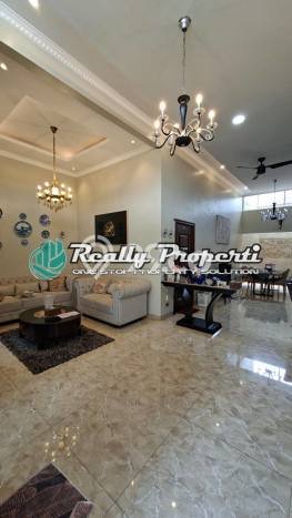 For Sale Hunian Rumah Terawat 5 Kamar di Pondok Gede, Bekasi For Sale Hunian Rumah Terawat 5 Kamar di Pondok Gede, Bekasi