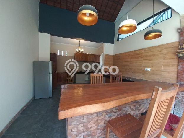 Disewakan! Rumah 3 Kamar Tidur &
4 Kamar Mandi di canggu, Badung Disewakan! Rumah 3 Kamar Tidur &
4 Kamar Mandi di canggu, Badung