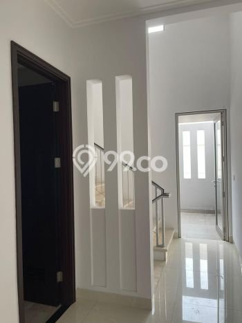 Ready to Use! Luxury House LT 250m2 Desain Modern di Golf Island Ready to Use! Luxury House LT 250m2 Desain Modern di Golf Island