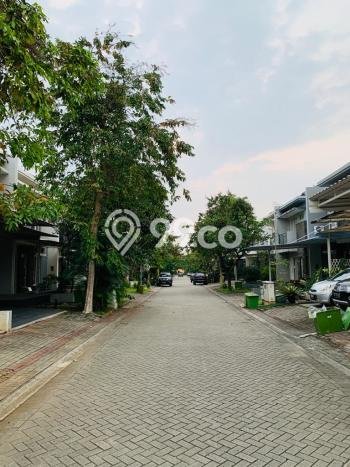 Rumah Eksklusif Siap Huni LT 180m2 di Serpong, Tangerang Selatan Rumah Eksklusif Siap Huni LT 180m2 di Serpong, Tangerang Selatan