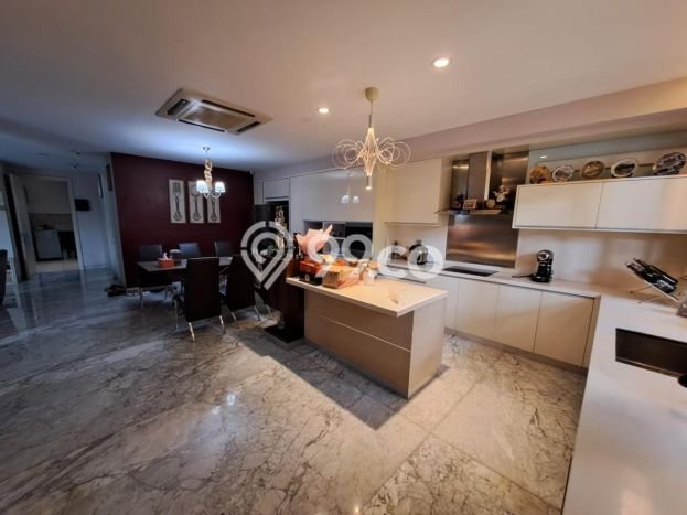 Jual Rumah Luas Megah Dengan View Cantik di Tanjung Duren, Jakarta Barat Jual Rumah Luas Megah Dengan View Cantik di Tanjung Duren, Jakarta Barat
